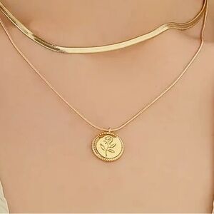 2 piece Coin Pendant necklace Set